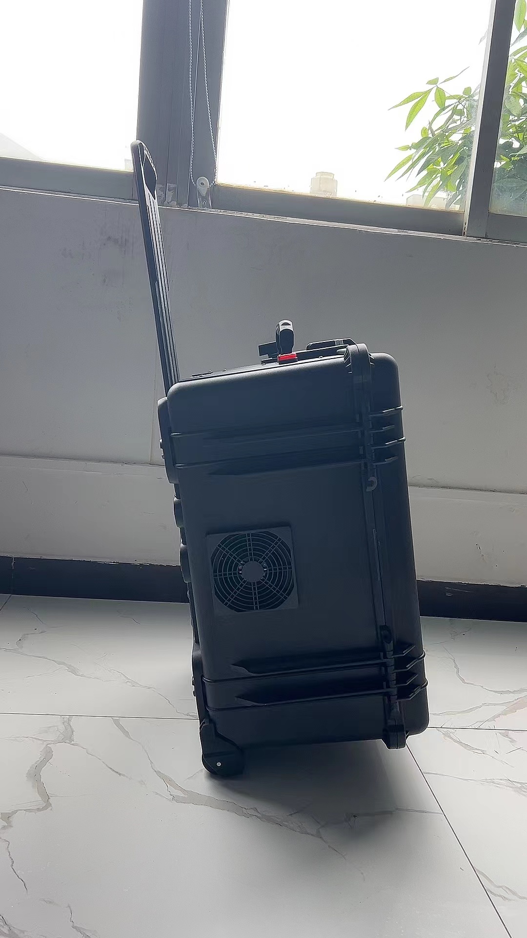 夏邑手拉箱型移动通信干扰器